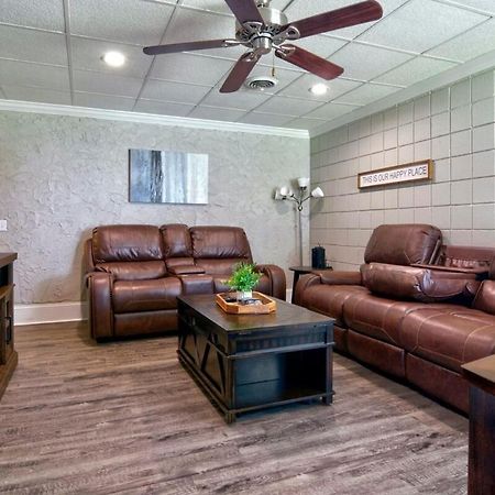 Amazing Cottage - Located On Blue Mile - Close To Gsu! 斯泰茨伯勒 外观 照片