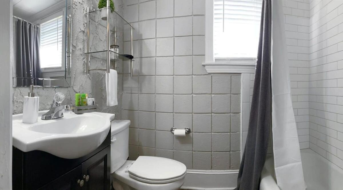 Amazing Cottage - Located On Blue Mile - Close To Gsu! 斯泰茨伯勒 外观 照片