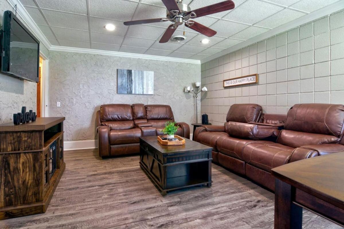 Amazing Cottage - Located On Blue Mile - Close To Gsu! 斯泰茨伯勒 外观 照片